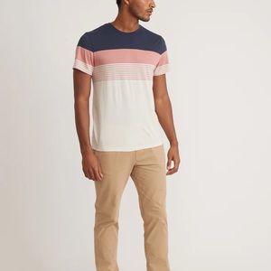 Marine Layer signature crew tee in mood indigo/elderberry men size large